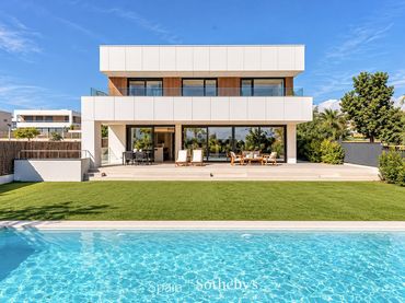 Casa con piscina in vendita a Carrer Ramon de Dalmases