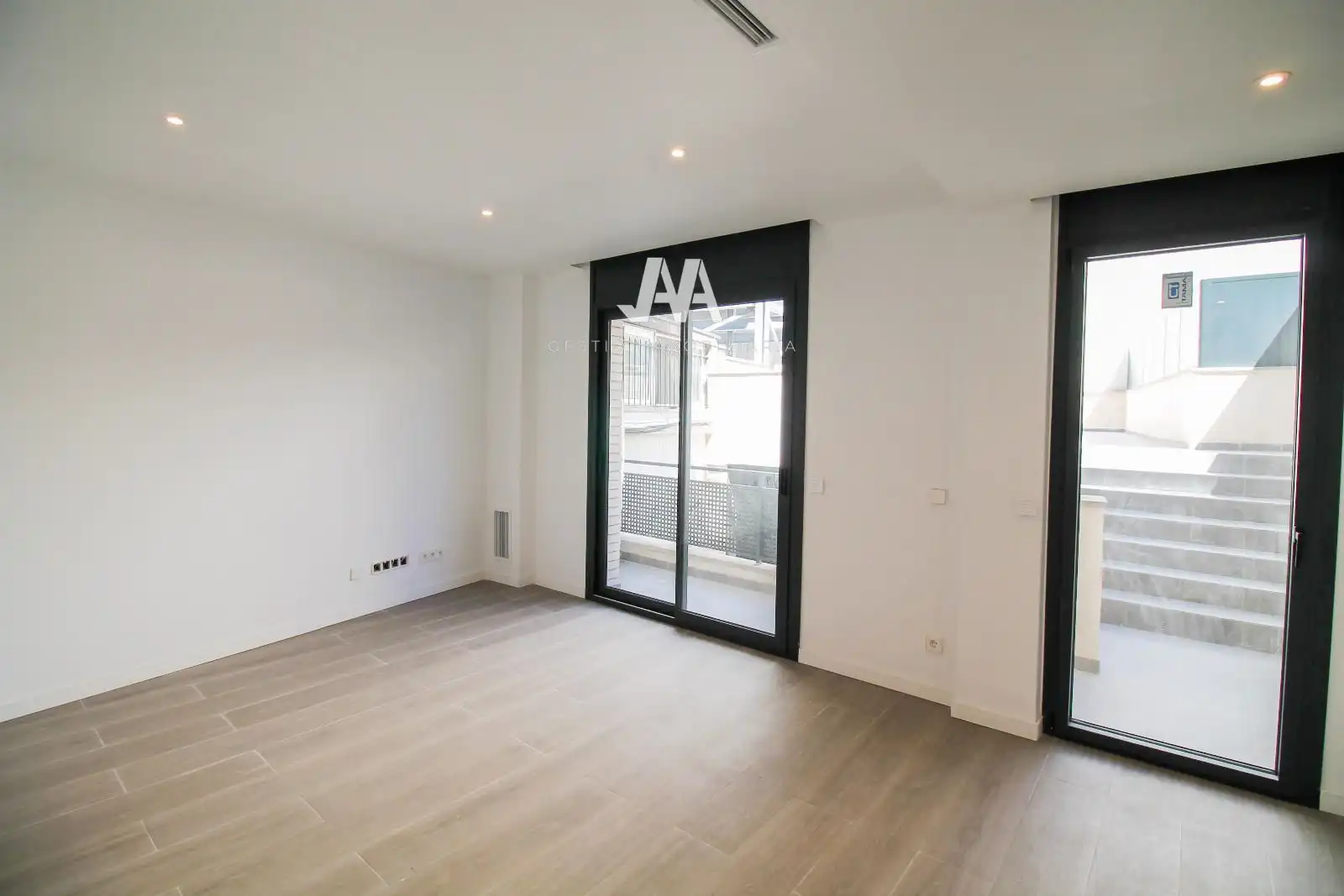 Sala de estar de Dúplex en venta en Igualada con Calefacción, Terraza y Horno