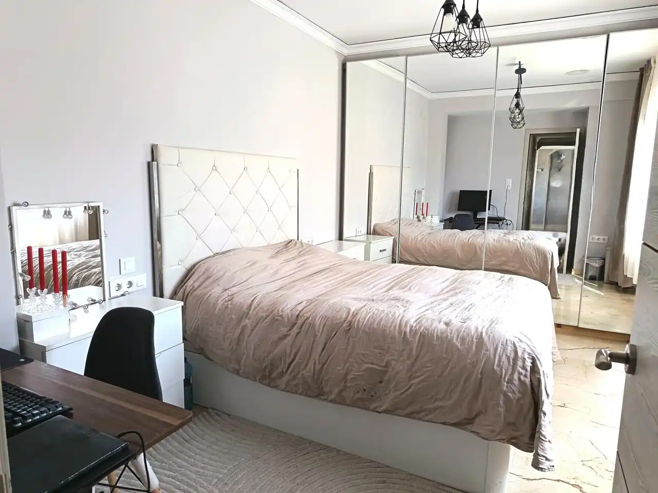 Habitación de Piso en venta en Oliva con Aire acondicionado
