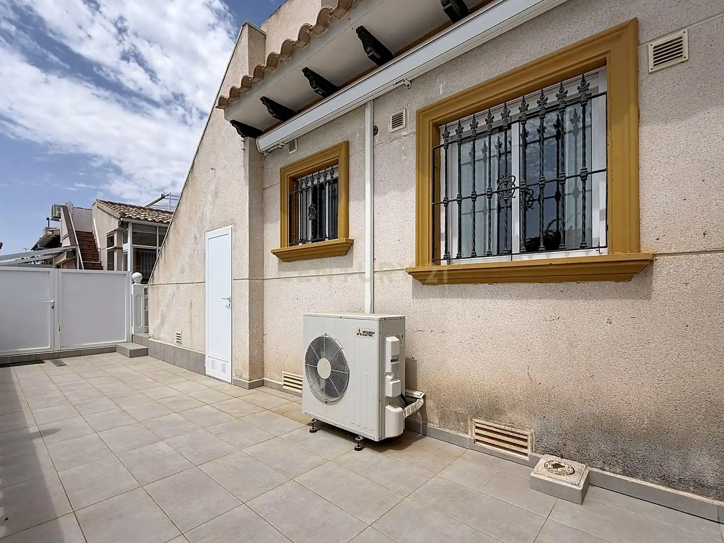 Vista exterior de Apartament en venda en Orihuela amb Aire condicionat, Traster i Forn