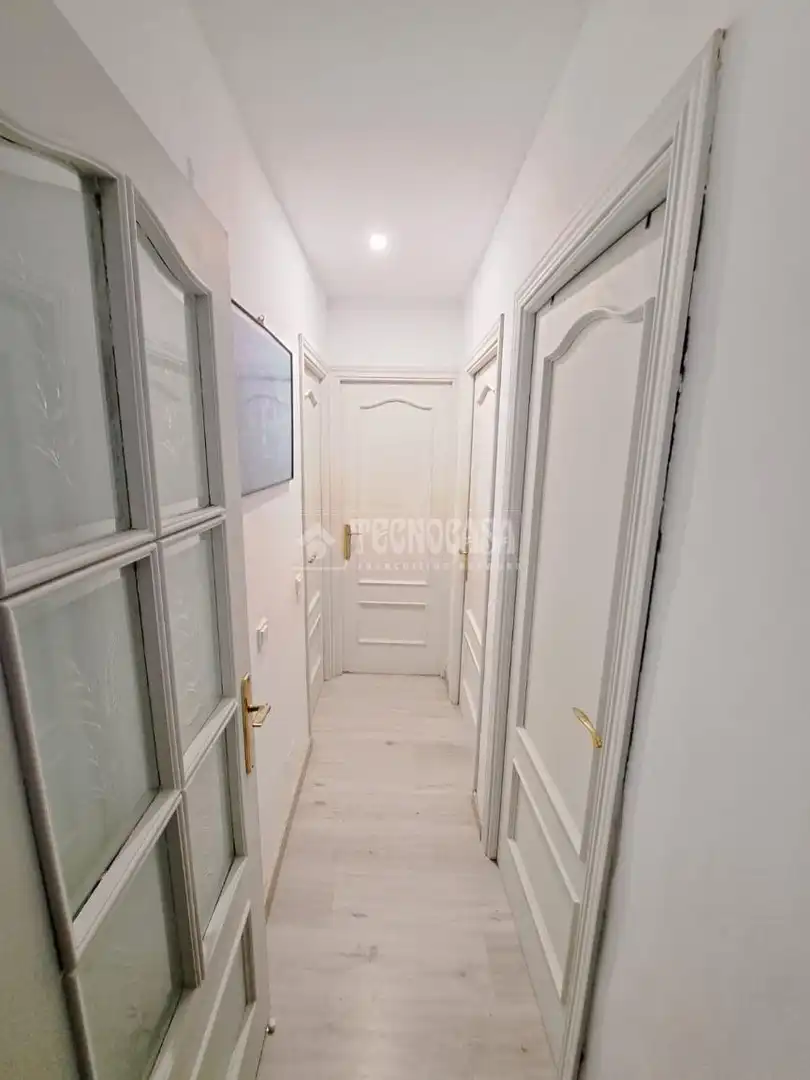 Wohnung zum Verkauf in Parla mit Klimaanlage und Terrasse