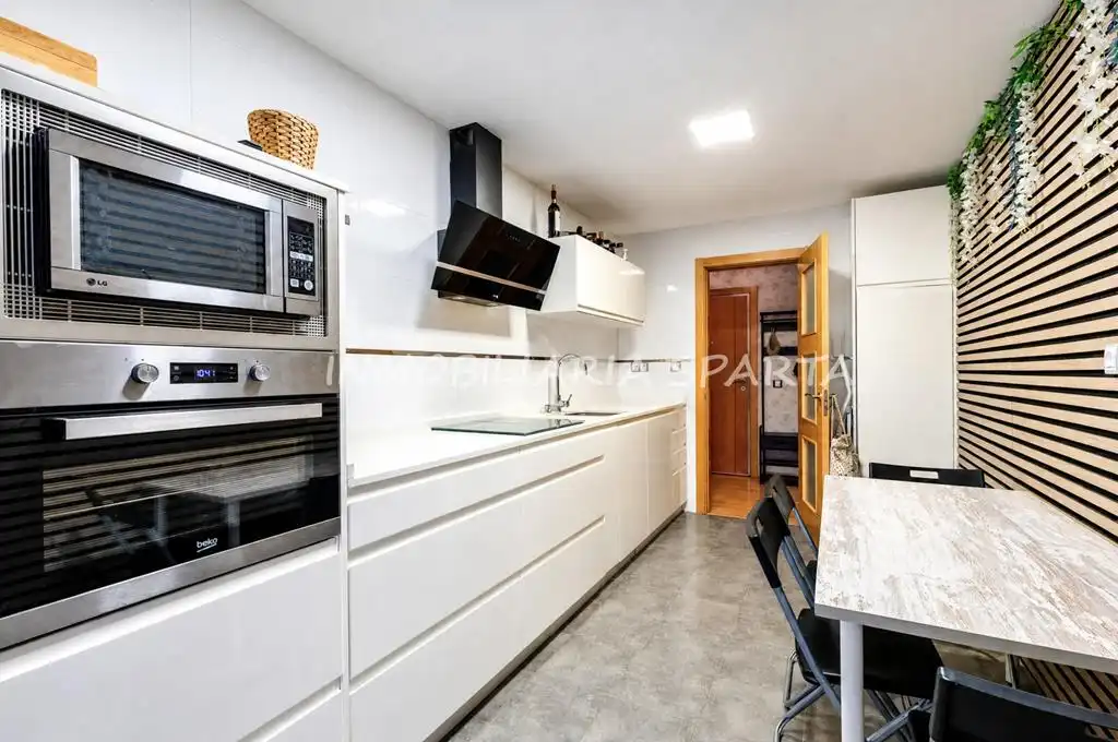 Wohnung mit Pool zum Verkauf in Calle Presidente Adolfo Suárez 1, imagen 21