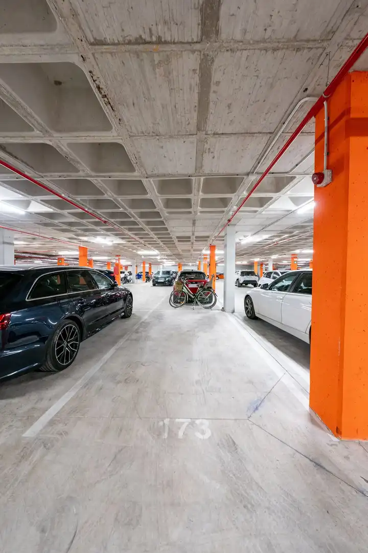 Aparcament de Apartament en venda en Málaga amb Aire condicionat, Terrassa i Moblat