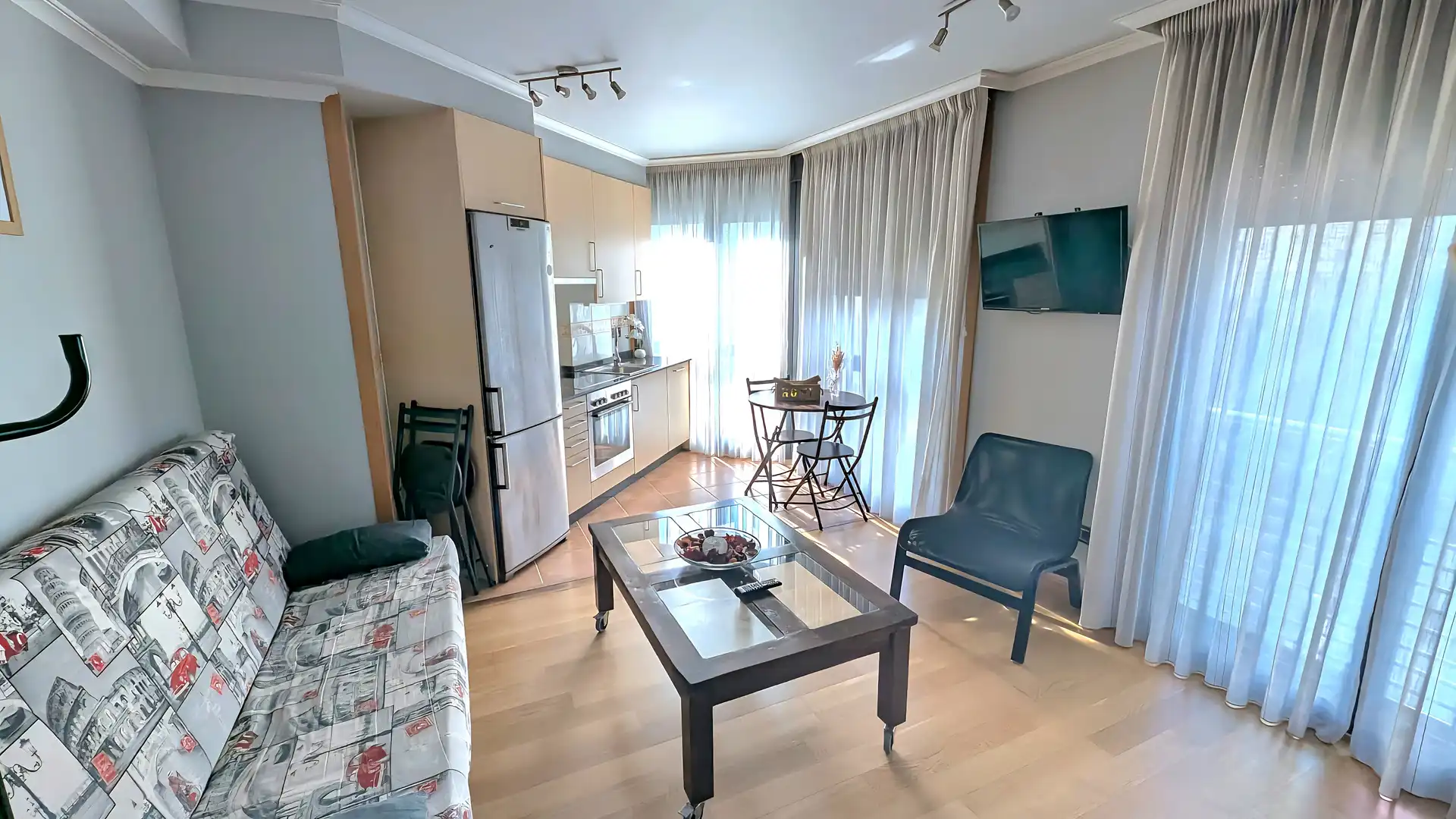 Sala d'estar de Pis de lloguer en Vigo  amb Calefacció