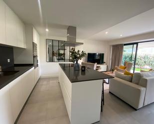 Kitchen of Planta baja to rent in Estepona  with Air Conditioner, Private garden and Terrace