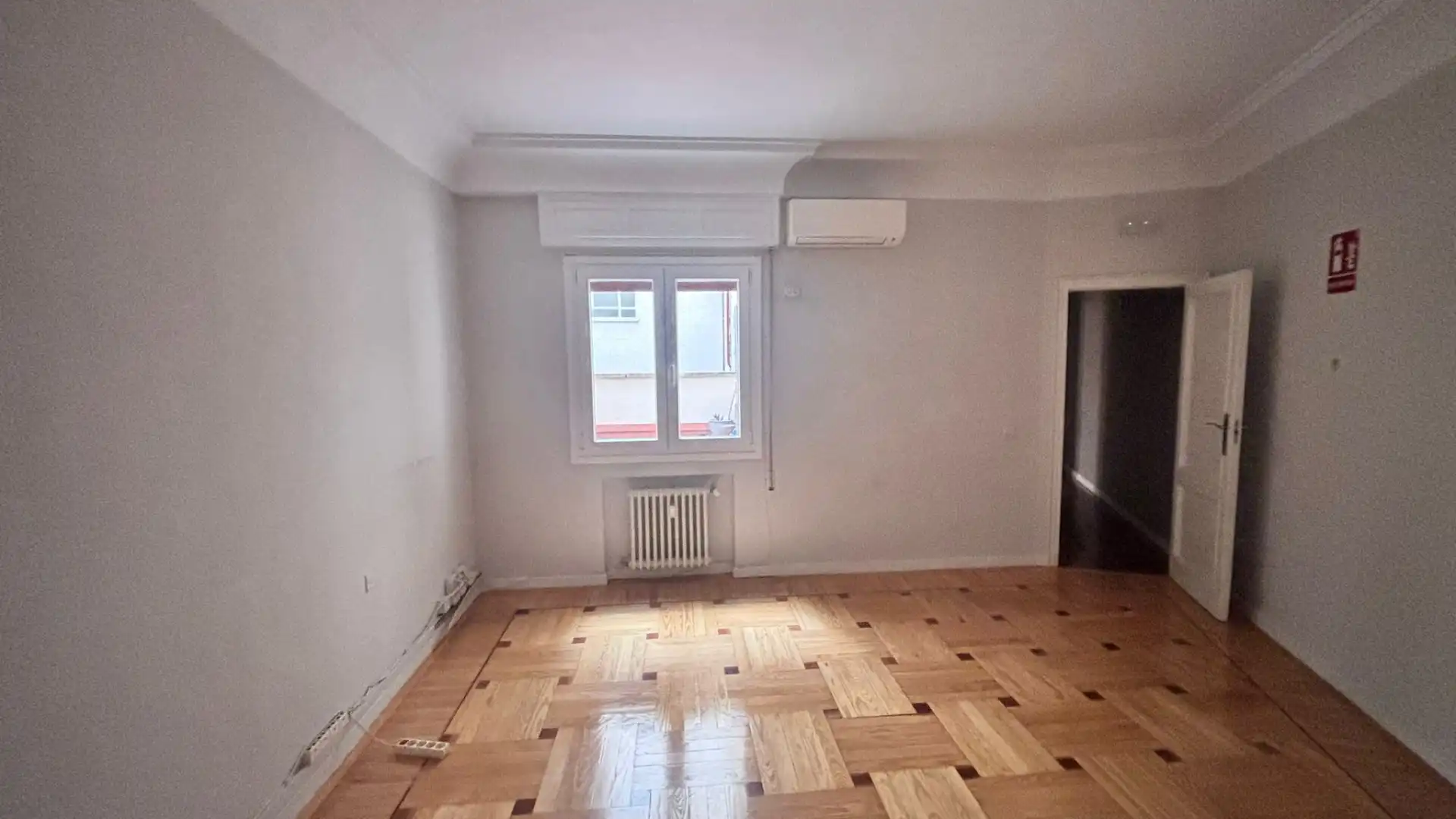 Habitación de Oficina de alquiler en Madrid con Aire acondicionado, Calefacción y Terraza