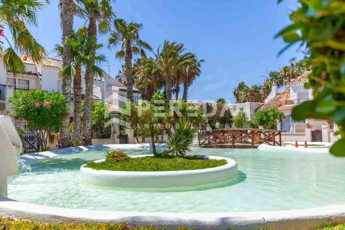 Studio mit Pool zum Verkauf in Avenida ENTREMARES (U), imagen 18
