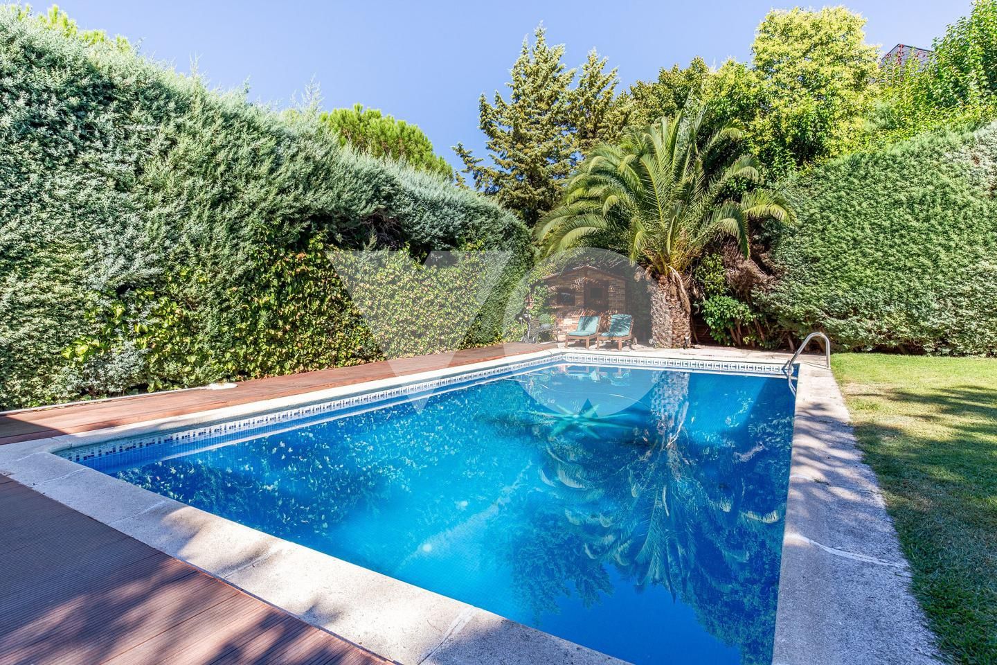 Swimming pool of House or chalet for sale in Majadahonda  with Air Conditioner, Heating and Private garden