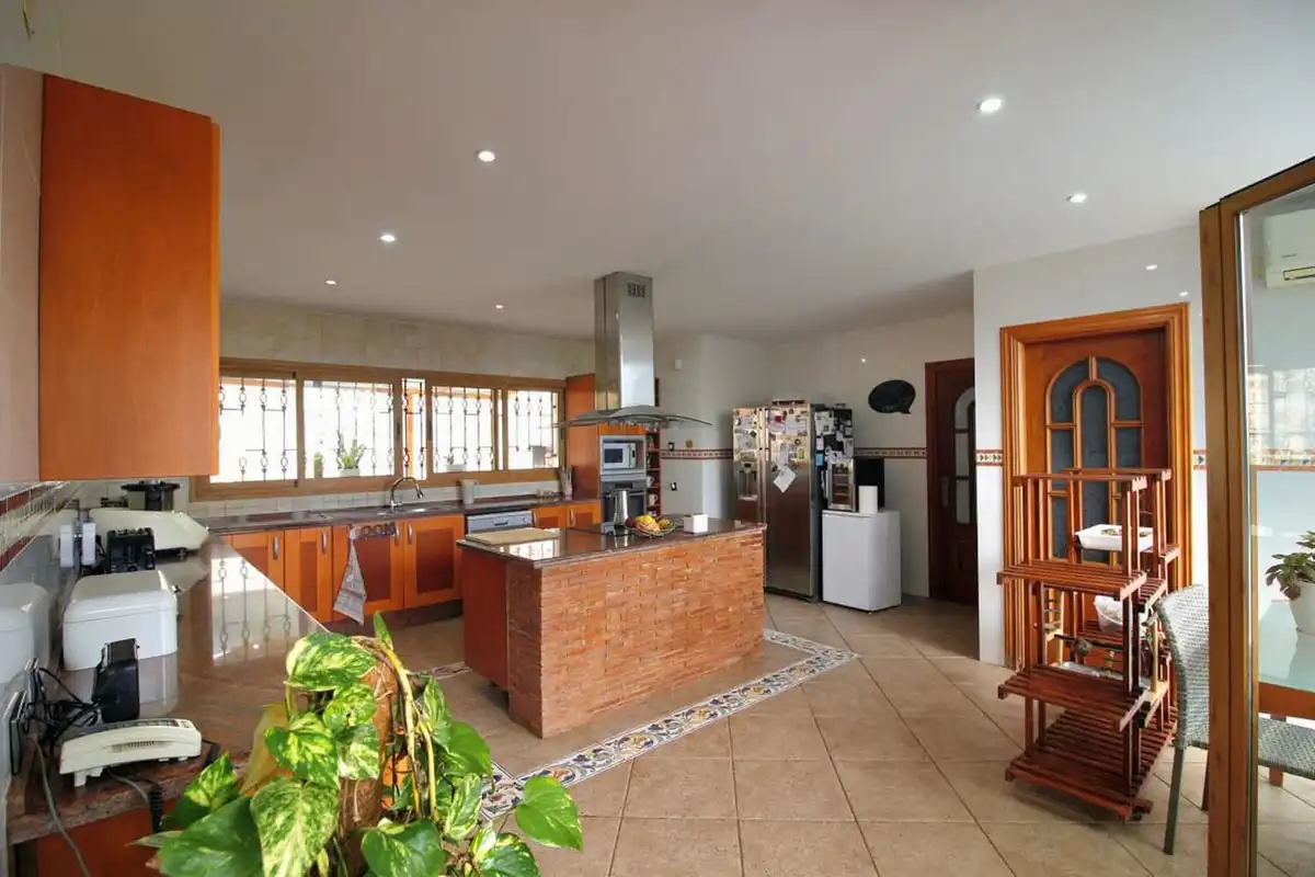 Chalet con piscina en venta en Avenida Manuel Mena Palma 50, imagen 56
