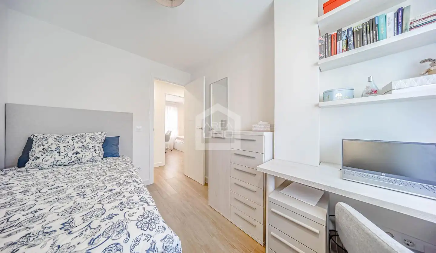 Habitación de Piso en venta en Alcorcón con Aire acondicionado, Calefacción y Terraza