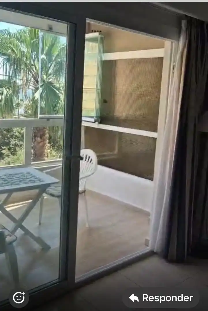 Terrasse von Wohnung zum Verkauf in Fuengirola mit Klimaanlage, Terrasse und Möbliert
