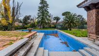 Piscina de Casa o xalet en venda en  Madrid Capital amb Calefacció, Jardí privat i Terrassa