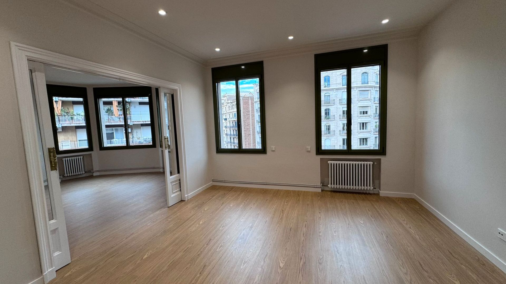 Living room of Flat to rent in  Barcelona Capital  with Air Conditioner, Heating and Parquet flooring