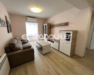 Sala d'estar de Pis de lloguer en  Madrid Capital amb Aire condicionat, Moblat i Rentadora