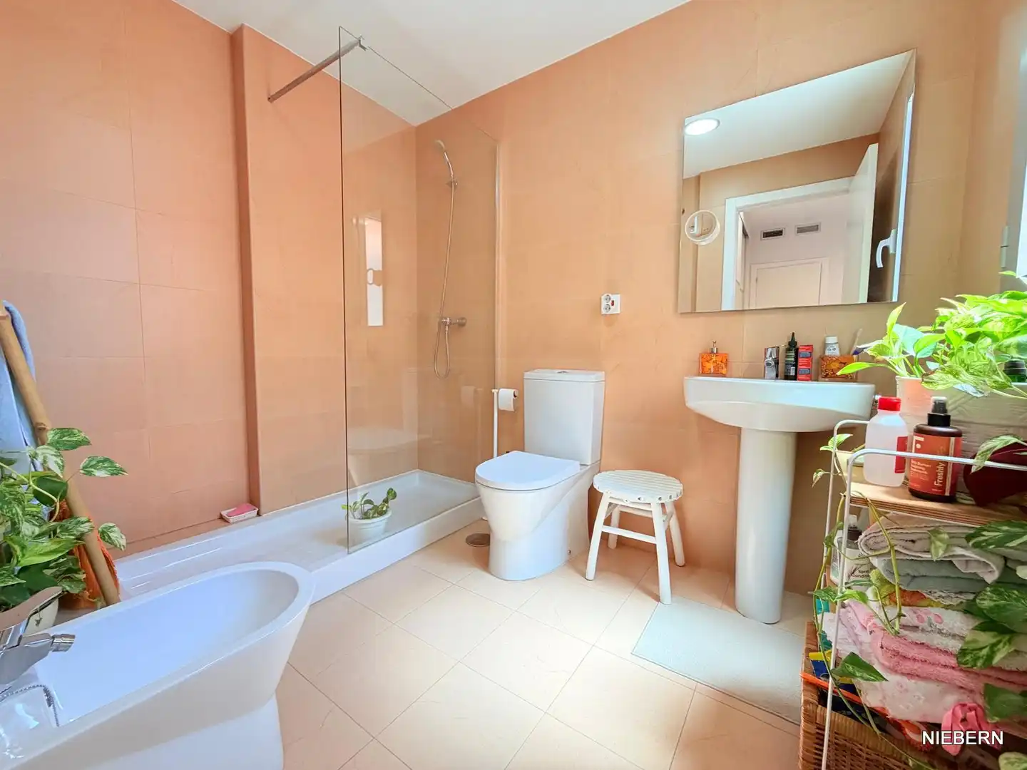 Bathroom of Detached homes for sale in Cartagena  with Air Conditioner, Oven and Balcony