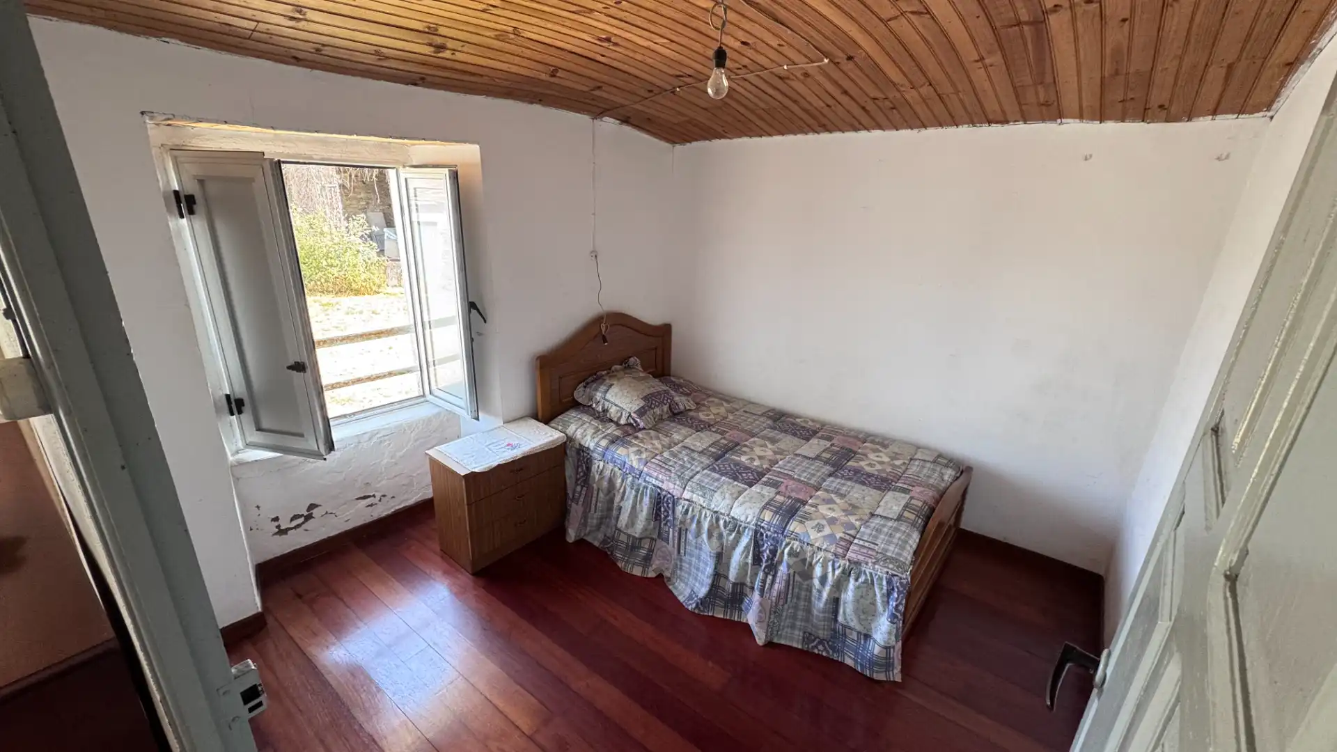 Bedroom of Country homes for sale in Sarria  with Furnished