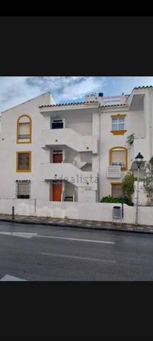 Piso en Alquiler en Avenida de la Armada en Torremuelle