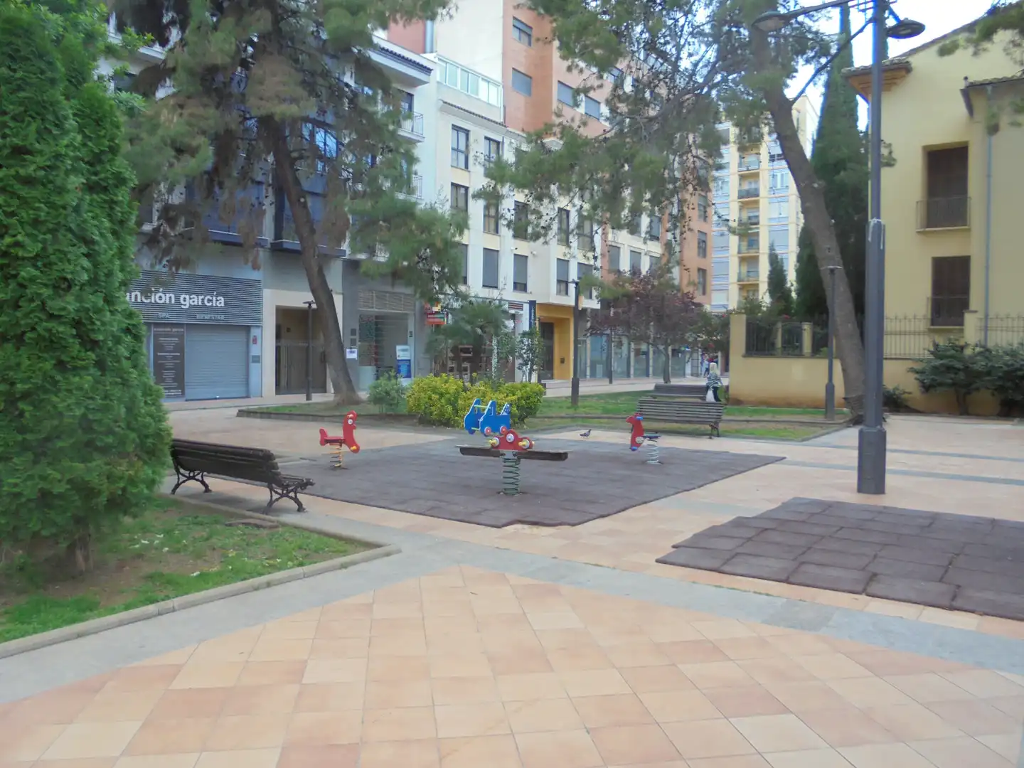 Vista exterior de Pis en venda en Castellón de la Plana / Castelló de la Plana amb Calefacció, Terrassa i Traster