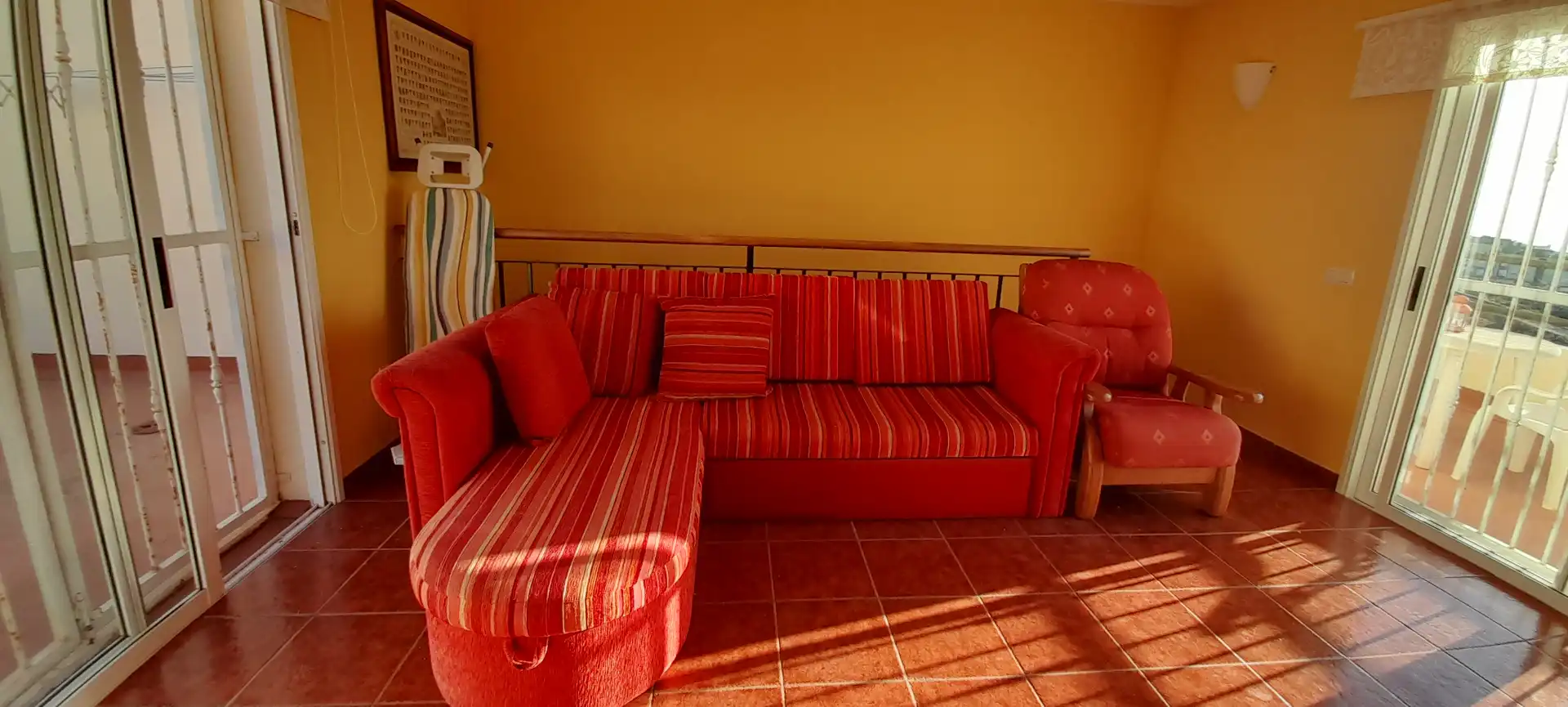 Sala de estar de Casa adosada de alquiler en Santa Cruz de Tenerife con Aire acondicionado, Terraza y Amueblado