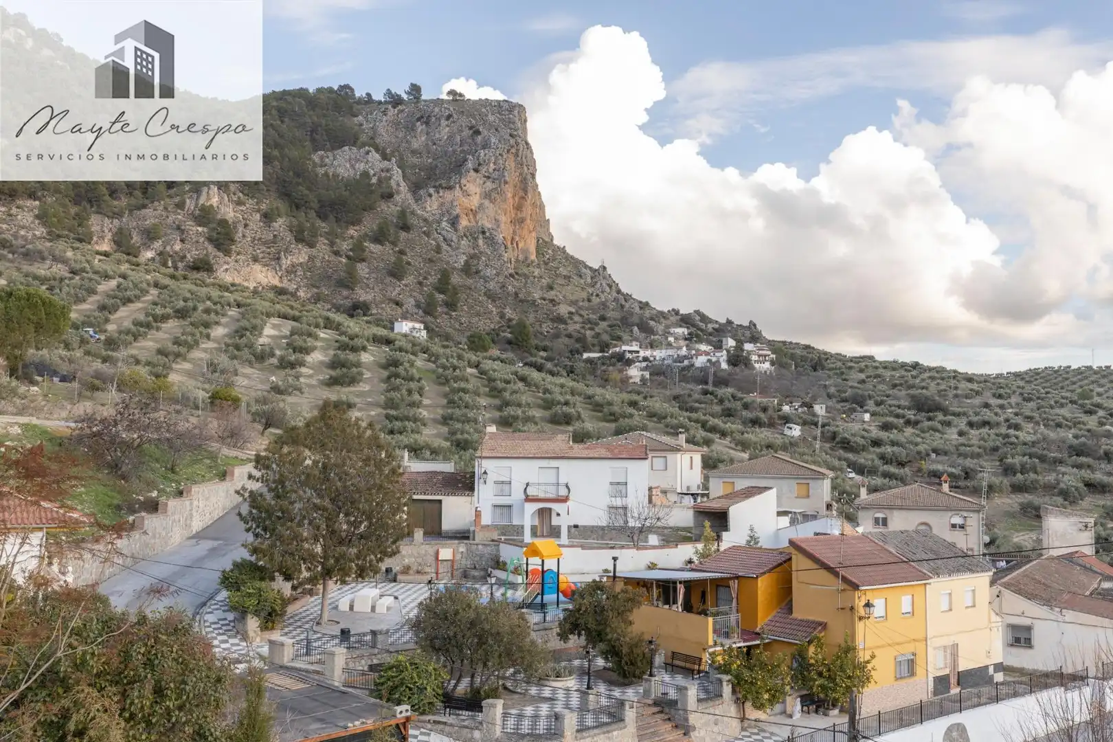Vista exterior de Planta baixa en venda en Moclín amb Terrassa, Moblat i Balcó