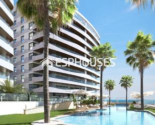 Vista exterior de Apartament en venda en La Manga del Mar Menor amb Balcó i Piscina comunitària