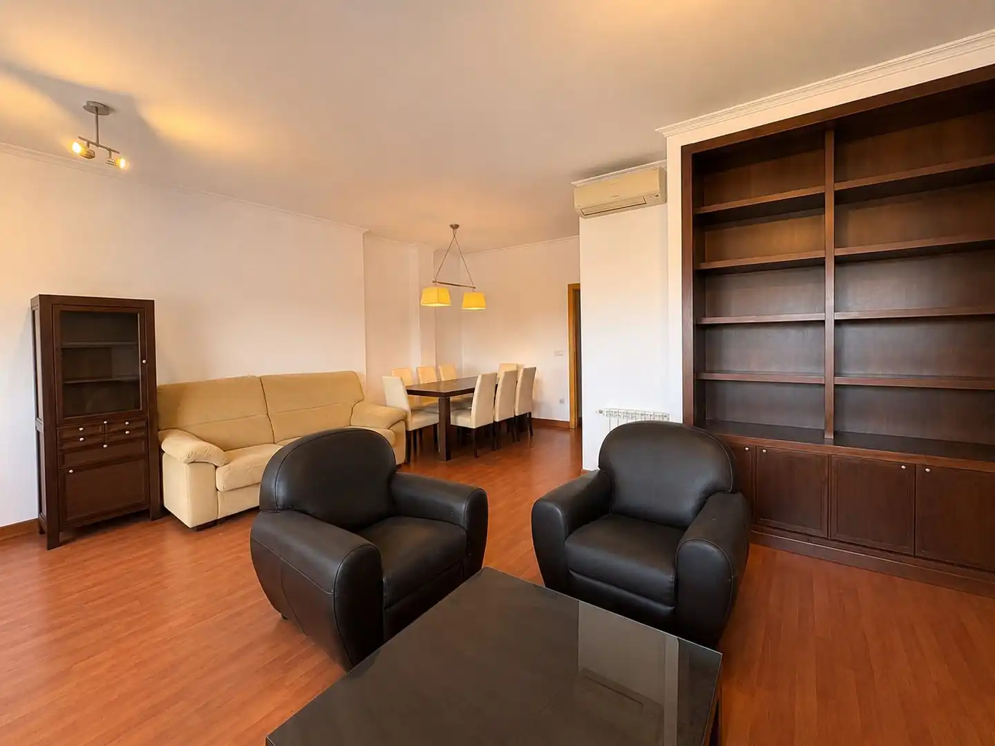 Piso con terraza en venta en Pérez Galdós, imagen 2