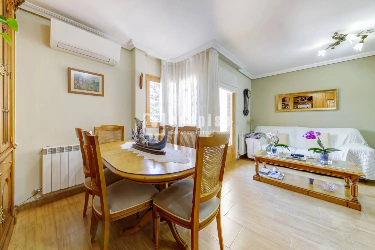 Sala de estar de Casa o chalet en venta en Las Rozas de Madrid con Aire acondicionado, Calefacción y Jardín privado