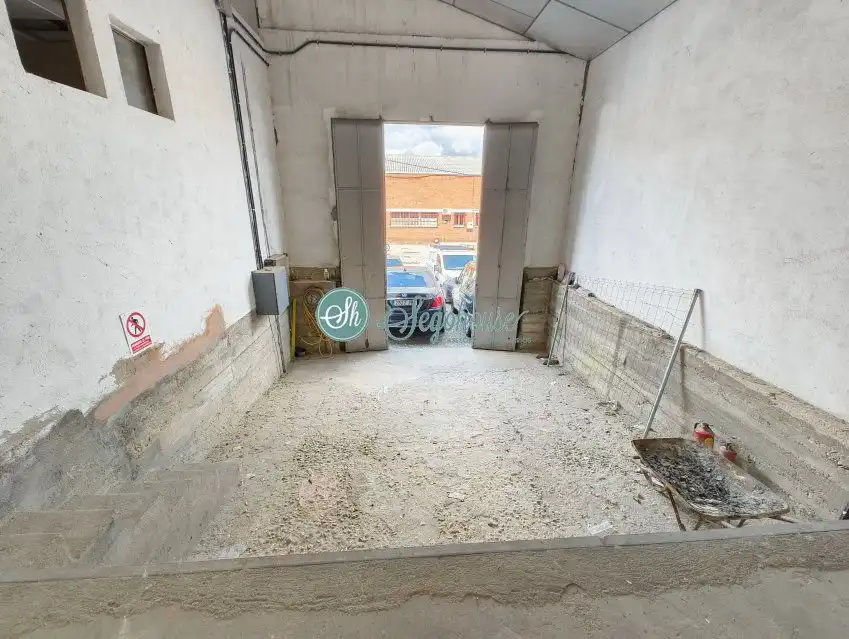 Fabrikhallen zur Miete in Segovia