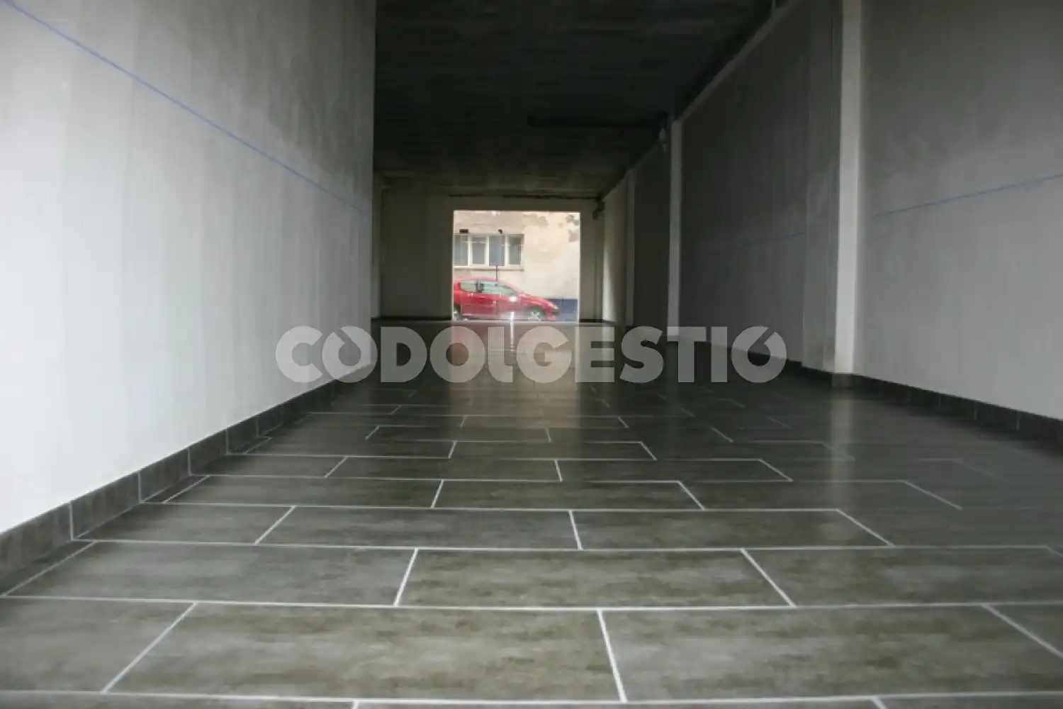 Parking of Commercial properties for rent in Torelló