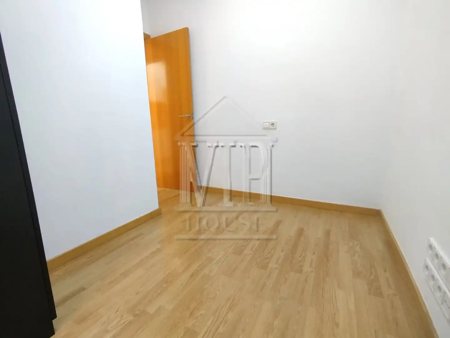 Dormitori de Pis en venda en Badalona amb Parquet