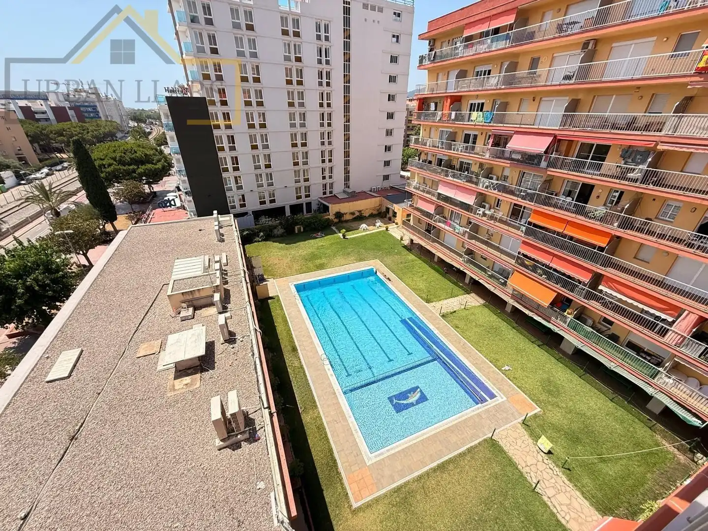 Piscina de Pis en venda en Malgrat de Mar amb Balcó i Piscina comunitària