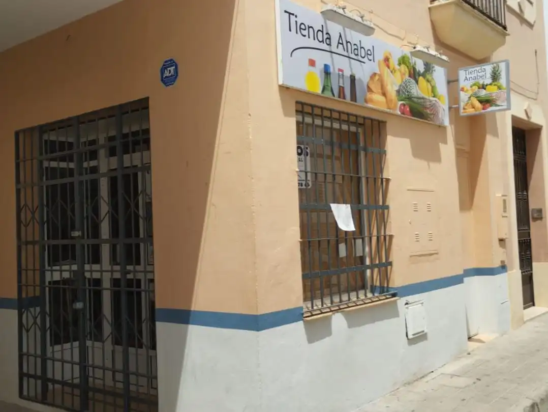 Local de lloguer en Marchena amb Aire condicionat