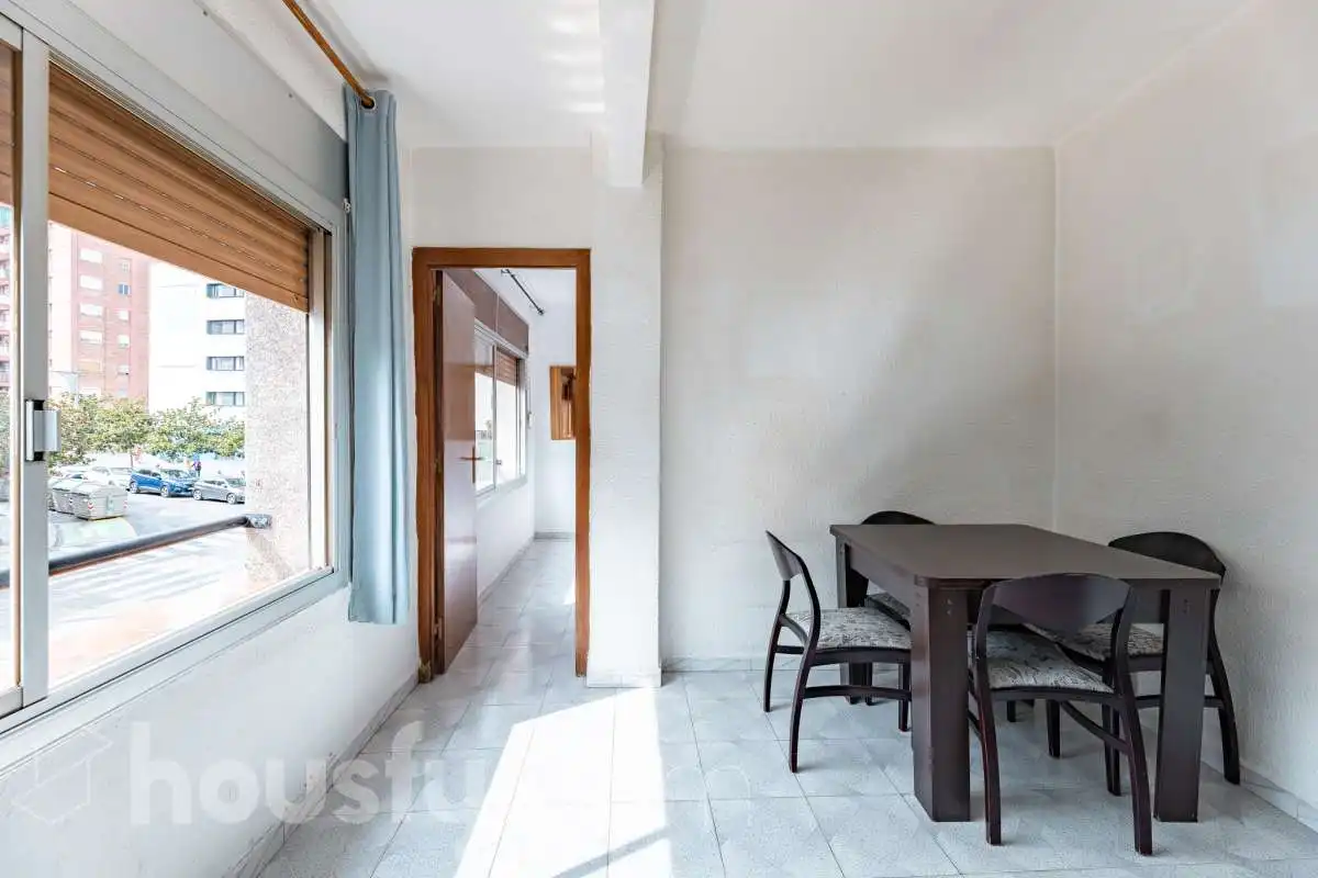 Bedroom of Flat for sale in Cornellà de Llobregat  with Air Conditioner