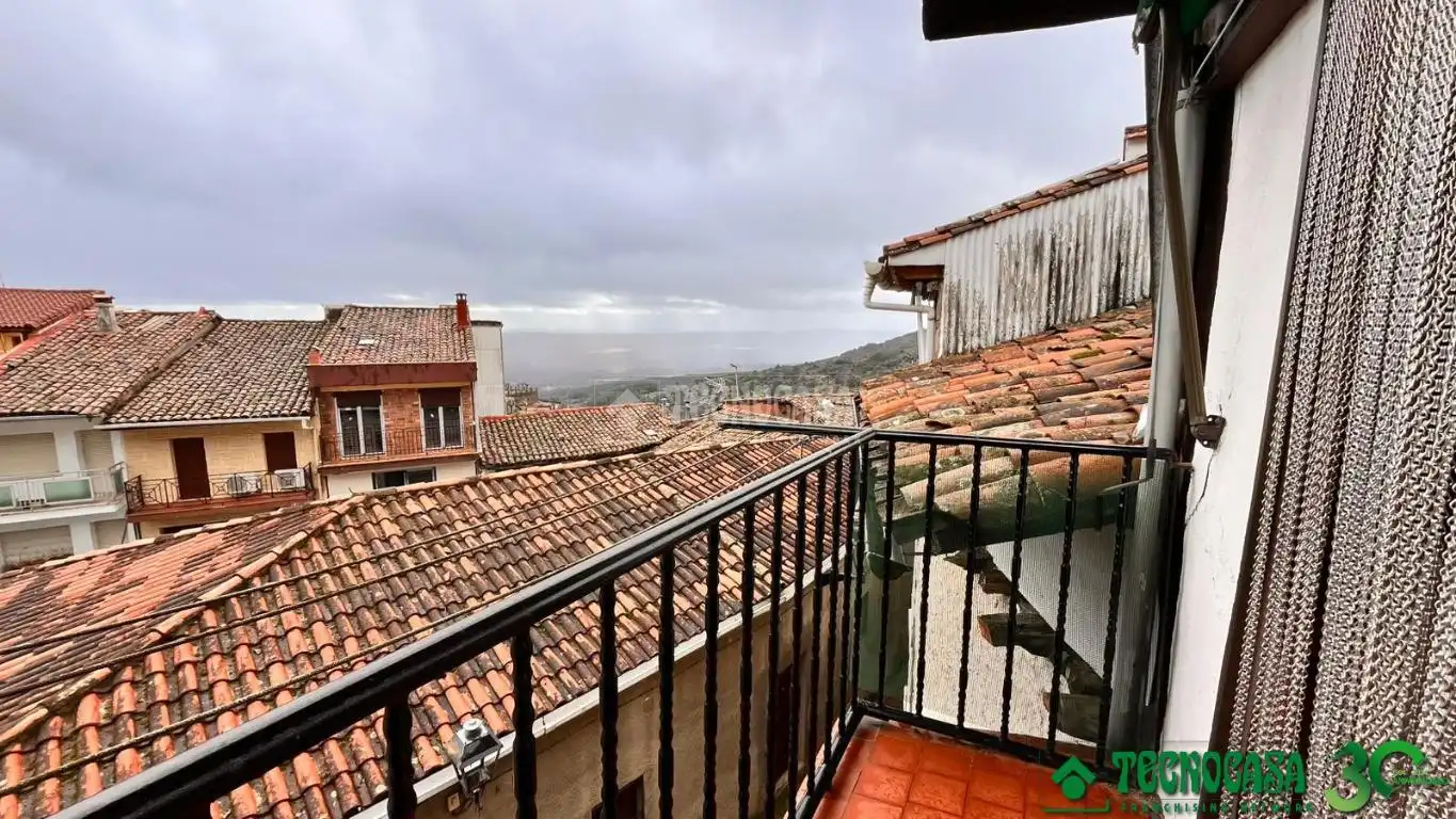 Terrassa de Casa adosada en venda en Pedro Bernardo amb Calefacció