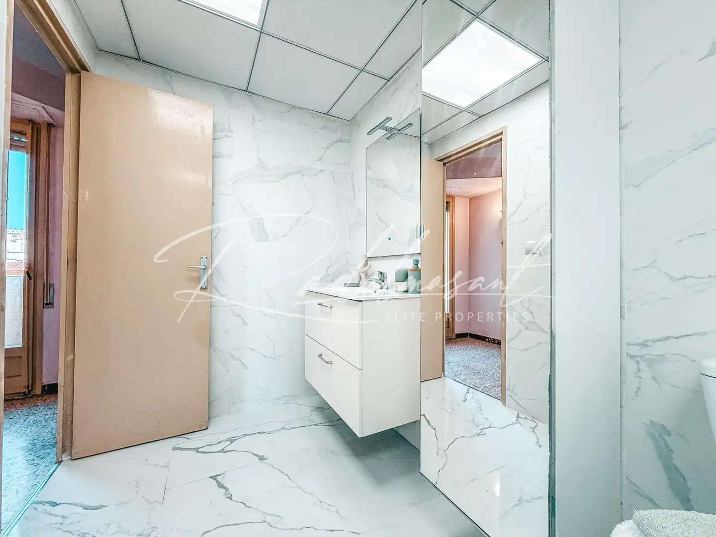 Baño de Piso en venta en Reus con Aire acondicionado, Calefacción y Terraza