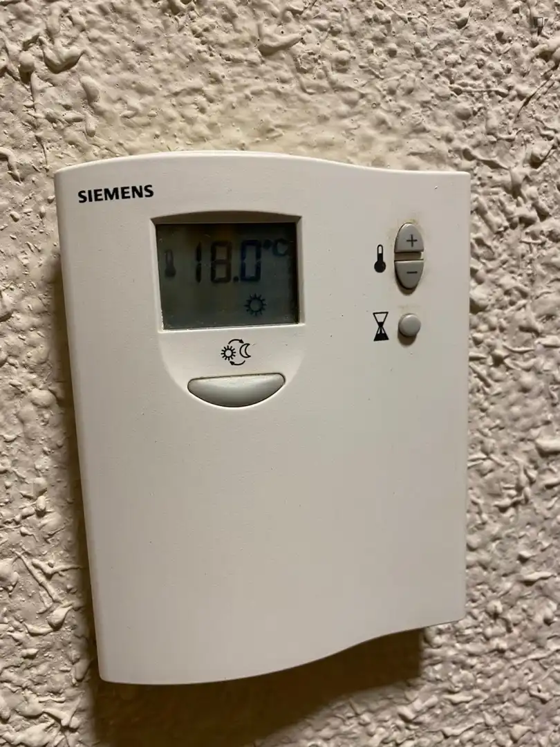 Jardí de Apartament per a compartir en Fuenlabrada amb Calefacció, Moblat i Microones