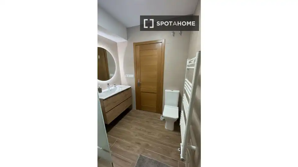 Bany de Apartament per a compartir en Vigo  amb Aire condicionat, Calefacció i Terrassa