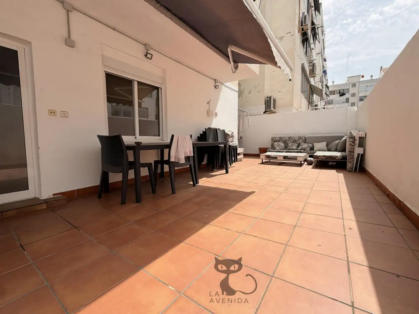 Terrasse von Wohnungen zum Verkauf in Valencia mit Klimaanlage, Terrasse und Balkon