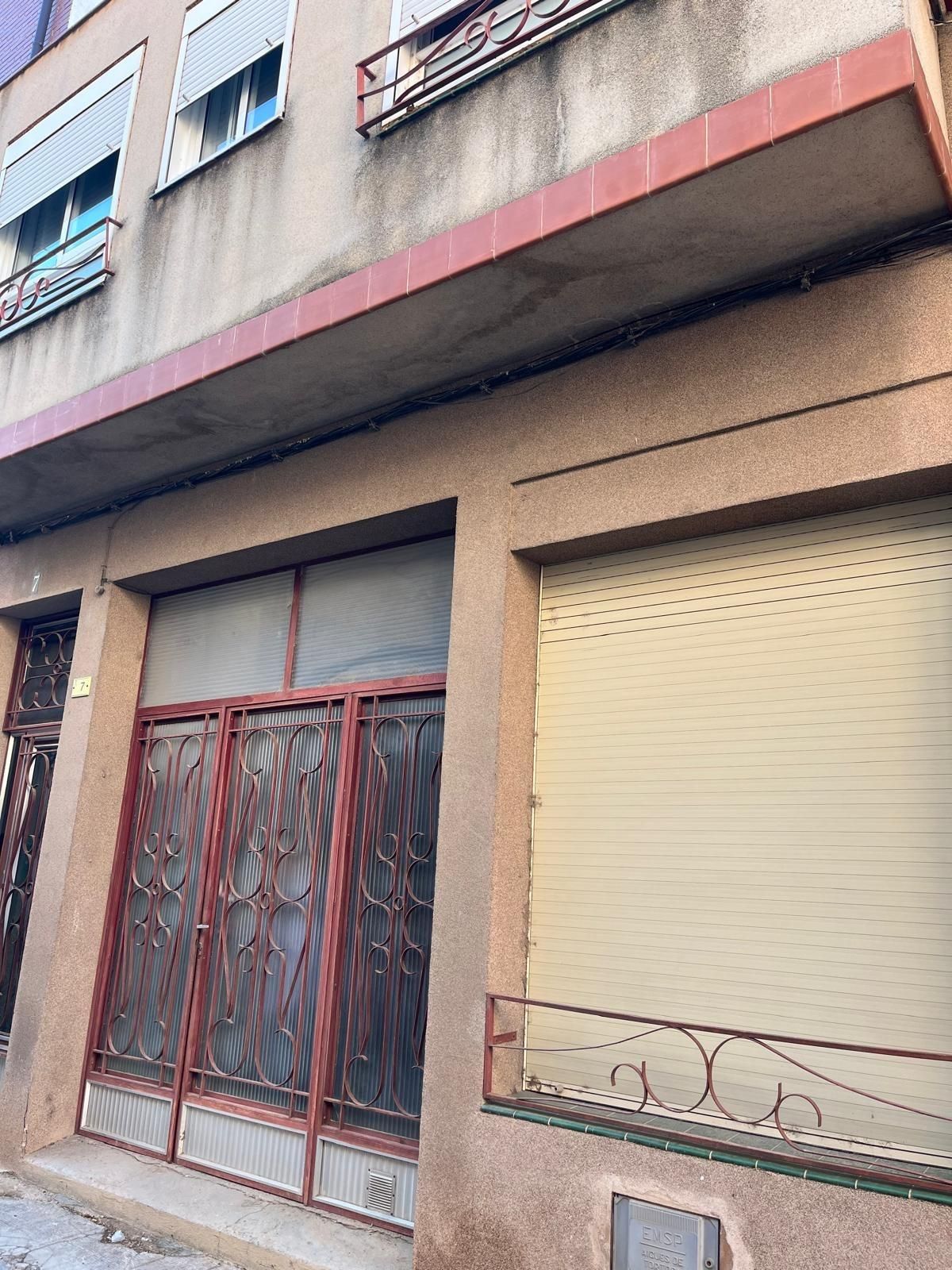 Vista exterior de Casa o xalet en venda en Tortosa amb Balcó