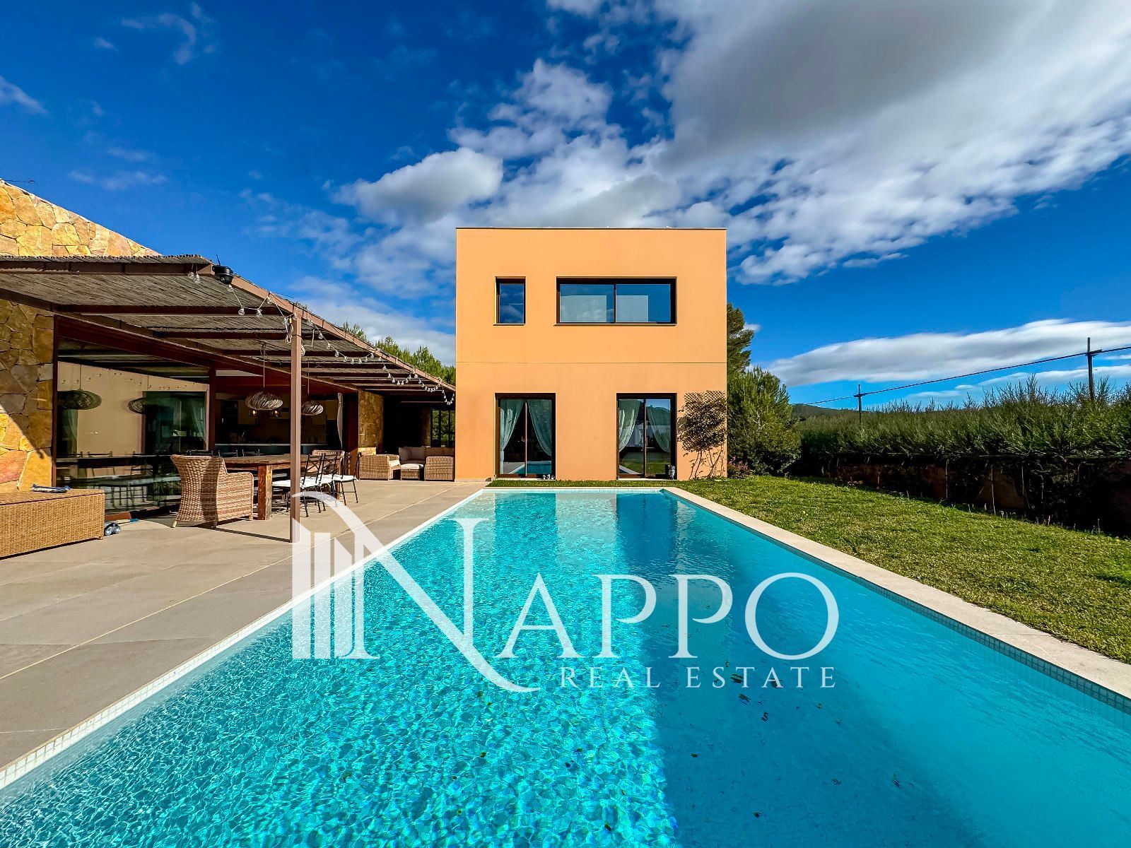 Vista exterior de Casa o xalet en venda en Bunyola amb Aire condicionat, Calefacció i Terrassa