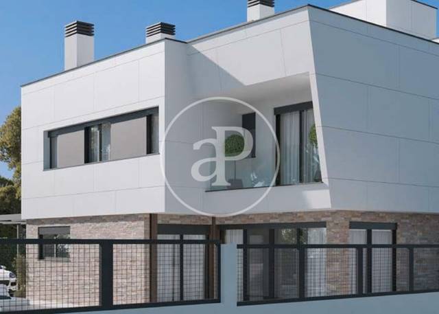 Casa-chalet en Venta en Calle Nalón, 7 en Estación