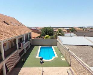 Piscina de Dúplex de lloguer en Lillo amb Aire condicionat, Piscina i Balcó