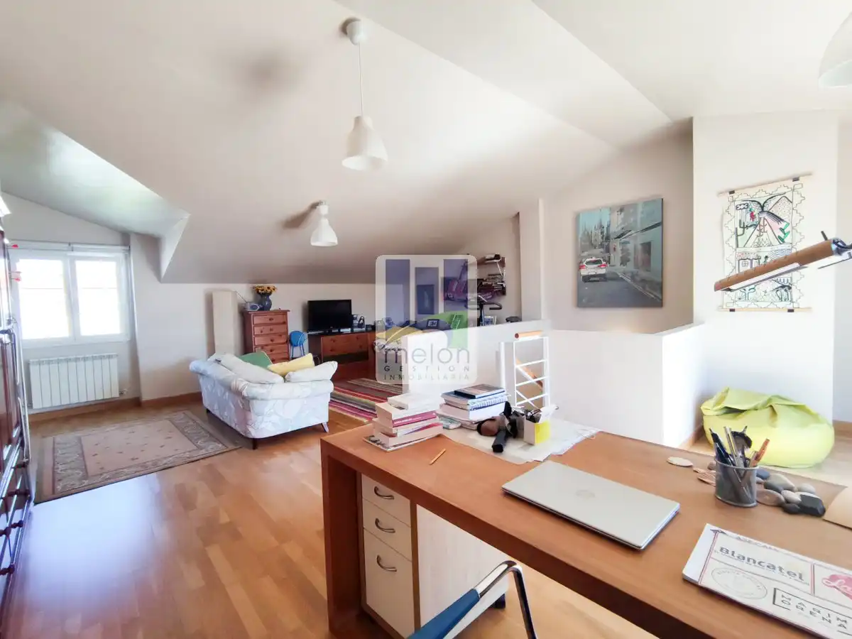 Sala d'estar de Casa o xalet en venda en Burgos