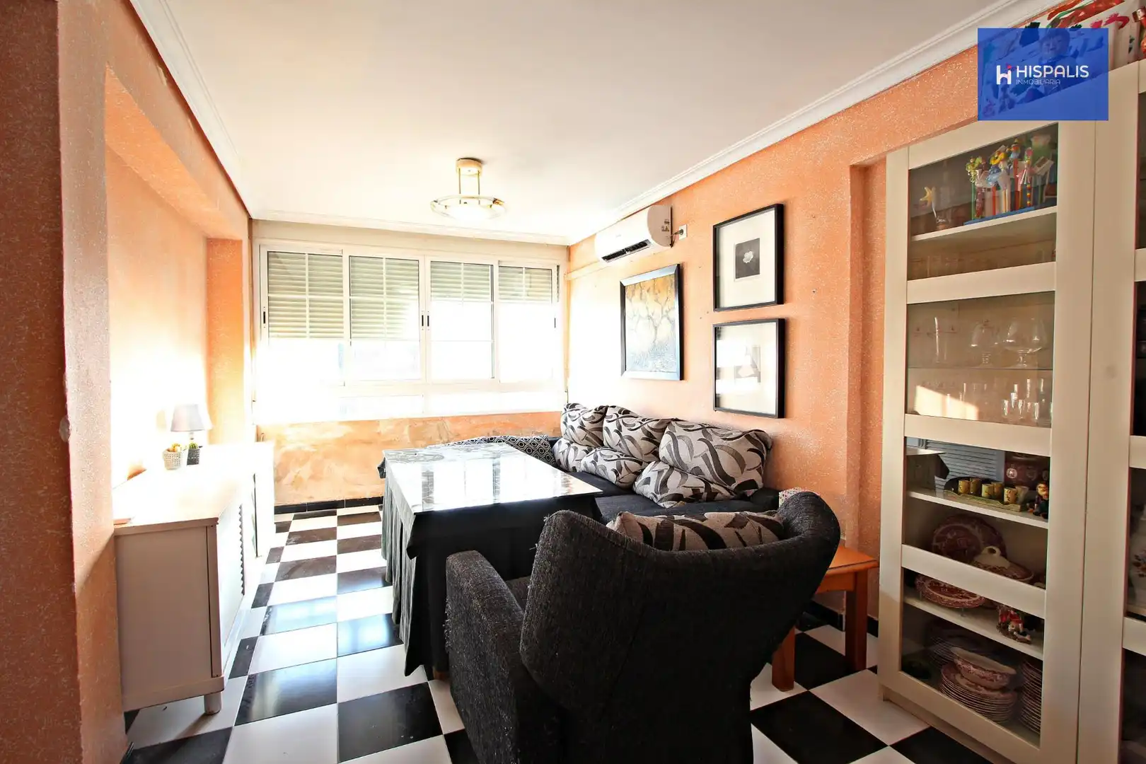 Living room of Flat for sale in Sevilla  with Air Conditioner
