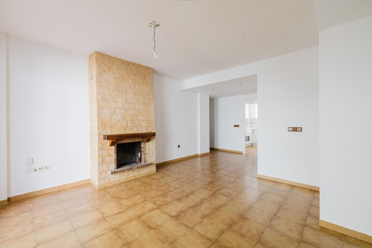 Sala d'estar de Planta baixa en venda en Mijas amb Jardí privat, Terrassa i Traster