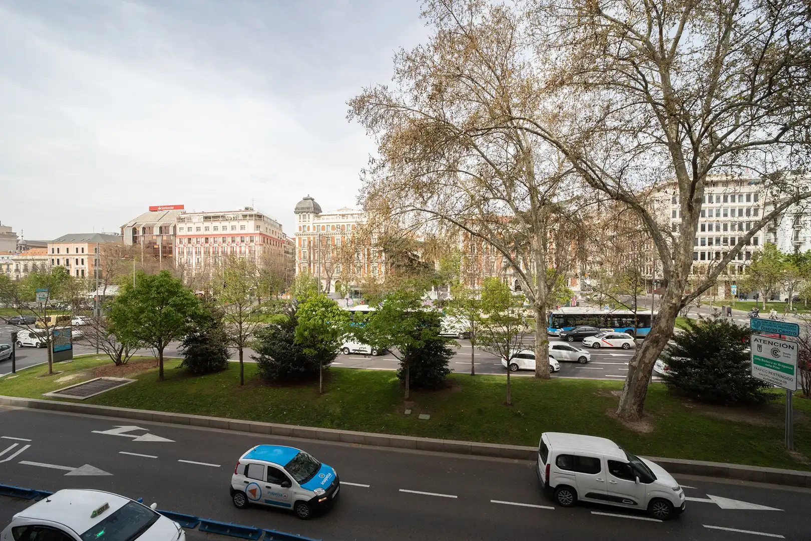 Exterior view of Office for rent in Madrid  with Air Conditioner and Heating