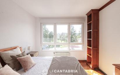 Bedroom of Flat for sale in Torrelavega   with Heating and Storage room