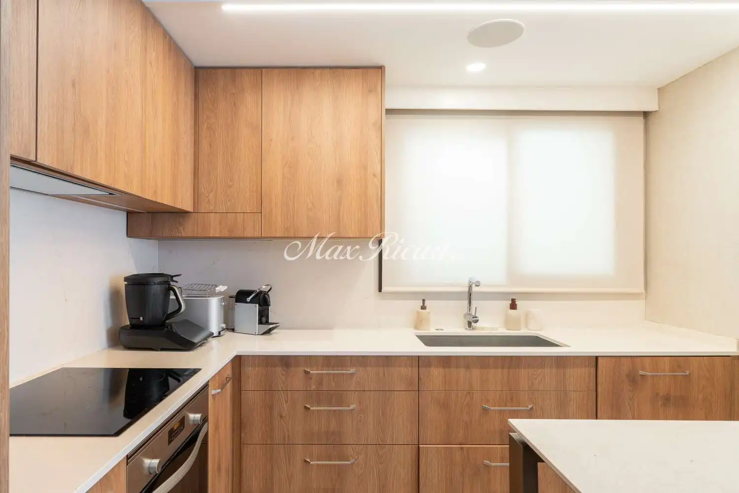 Kitchen of Attic for rent in Barcelona  with Air Conditioner, Heating and Terrace