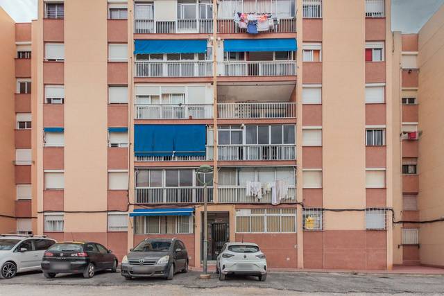 Piso en Venta en Av Montsant en Sant Salvador