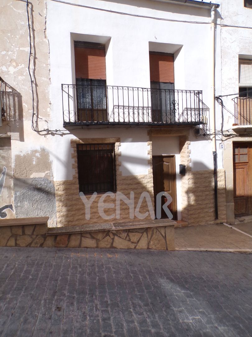 Vista exterior de Casa o chalet en venta en Castalla con Terraza y Amueblado